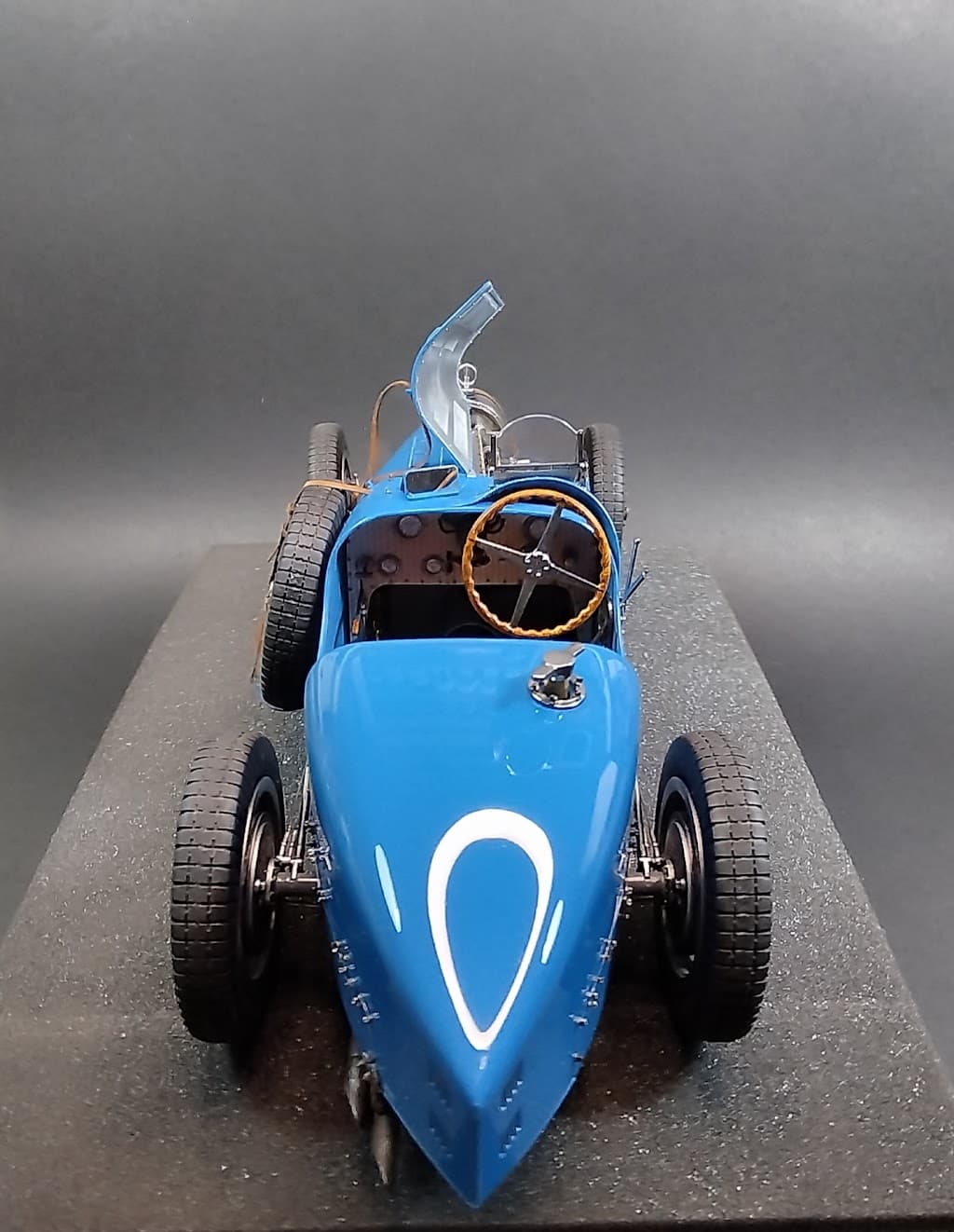 Mastering Metallic Finishes